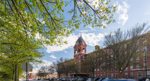 UNH Manchester has named 276 students to the Dean's List for fall 2017.