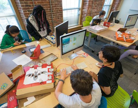 Students in the STEM Discovery Lab